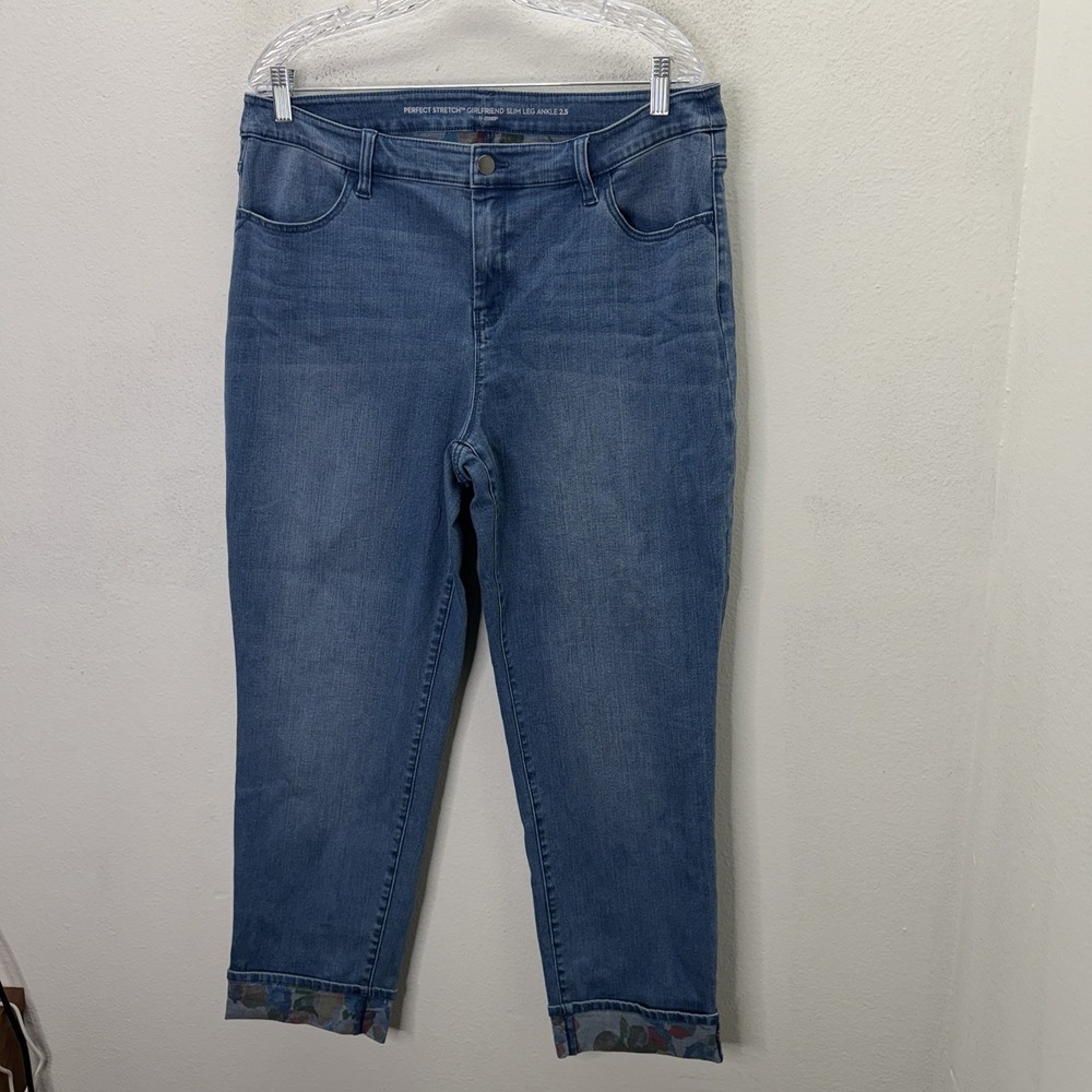 Chico's Perfect Stretch Girlfriend Slim Leg Ankle Jeans Womens 2.5 / 14 Cuffed